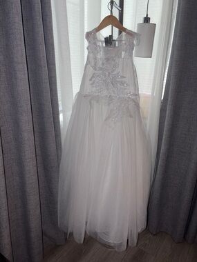 Girls White Formal Tulle Dress with Beaded Appliqué